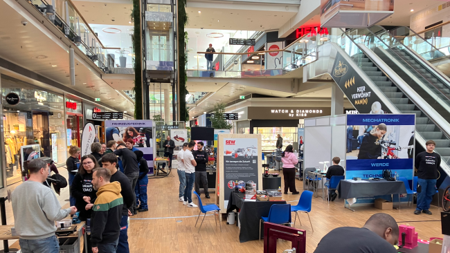   Fachkräfte der Zukunft