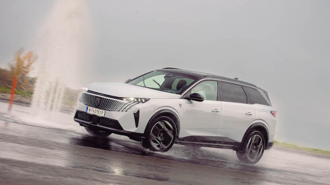 Peugeot E-5008 AWD: Mein Wohnzimmer