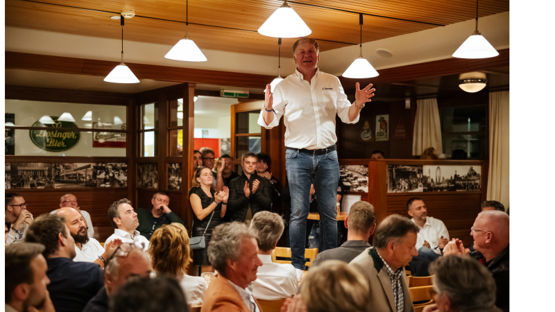 Gerd Langs „Hochamt“ im Schweizerhaus