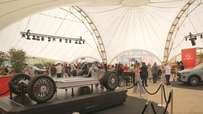Chery gibt zum Start Familienfest