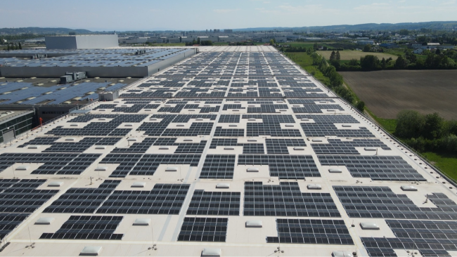 BMW nimmt Rekord-PV in Betrieb
