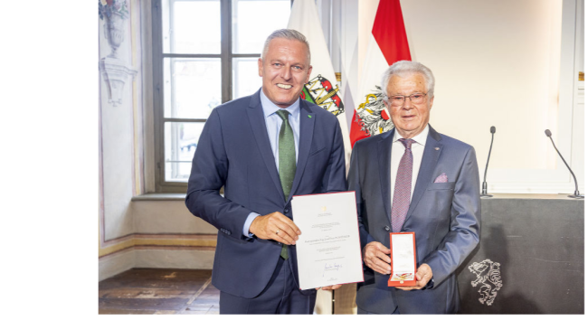   Josef Puntinger mit Goldenem Verdienstzeichen der Republik Österreich ausgezeichnet