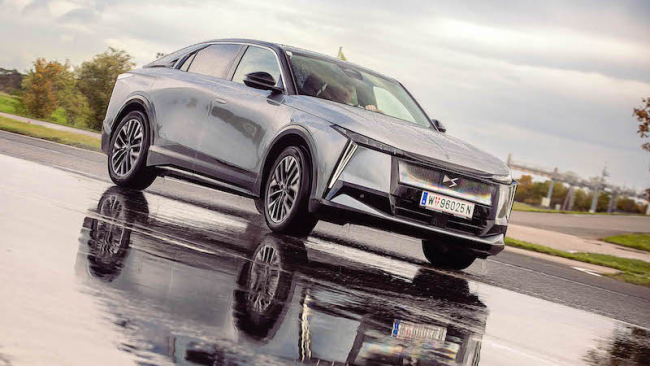 DS Automobiles N°8: Alles unter Kontrolle