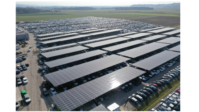   Hödlmayr eröffnet größte Carport-PV-Anlage Österreichs in Schwertberg