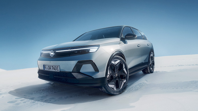 Opel Grandland: Allrad-Flaggschiff mit Blitz