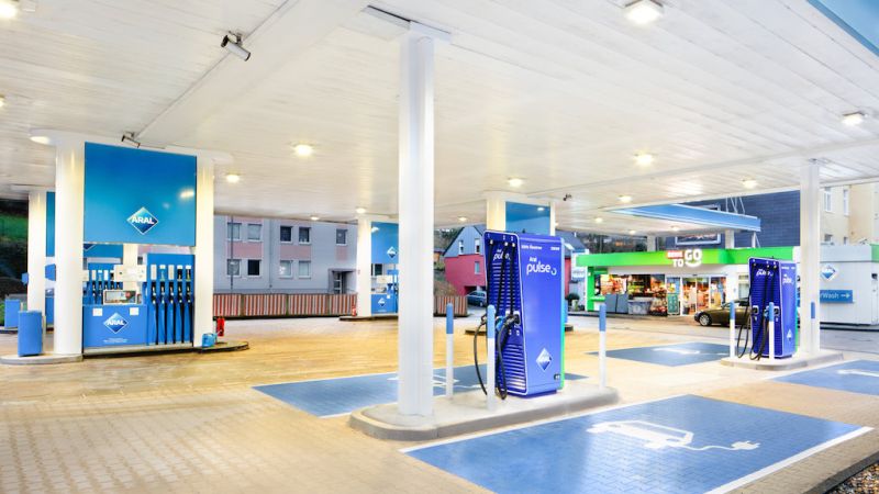 Bis 2030 weltweit mehr als 70.000 Ladepunkte
