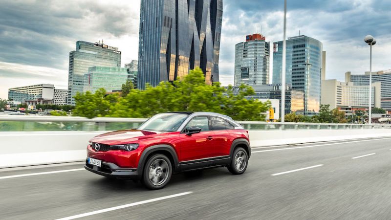 Zum MX-30 geschenkt: fünf Jahre Garantie plus Servicekosten für vier Jahre