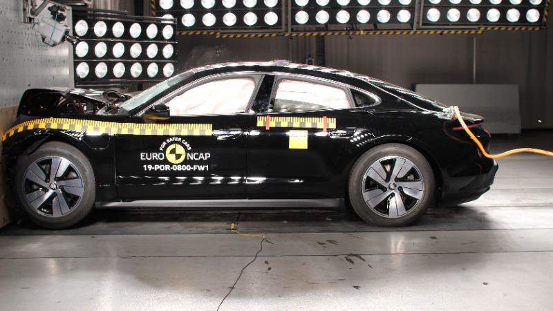 ÖAMTC: Model X und Taycan „sehr sicher“
