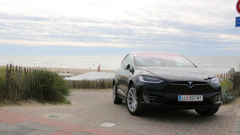 Tesla Model X Long Range