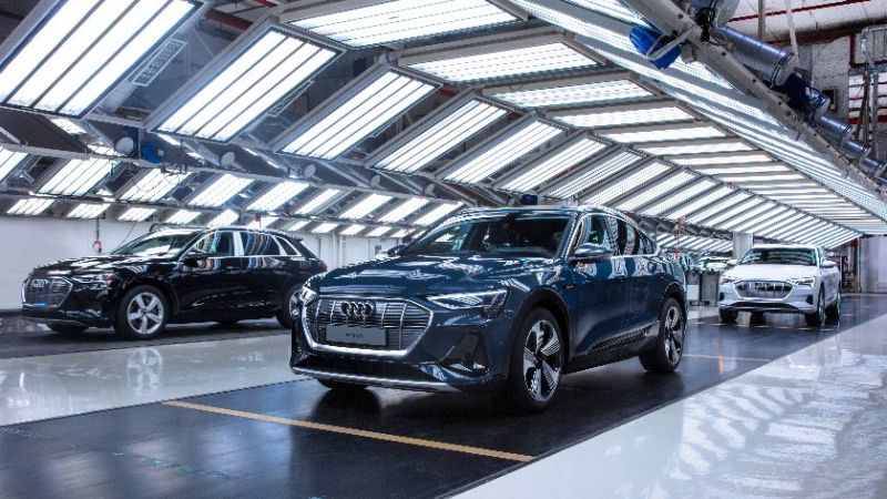 Audi: Kurzarbeit im e-tron-Werk