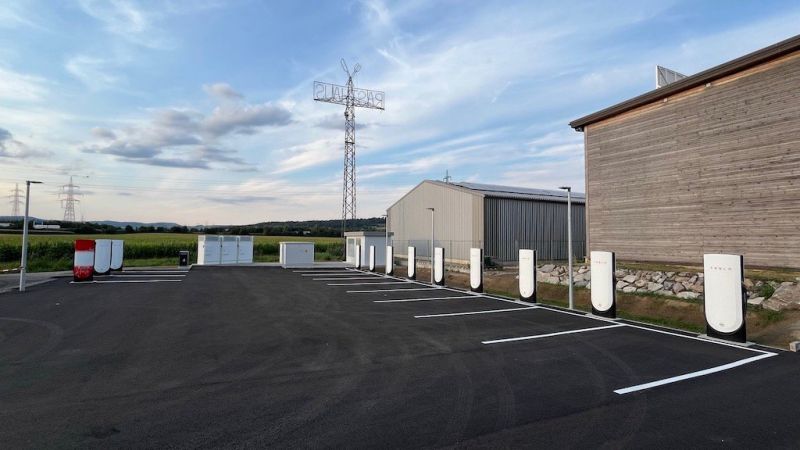 Tesla Supercharger: 500 Schnelllader geknackt