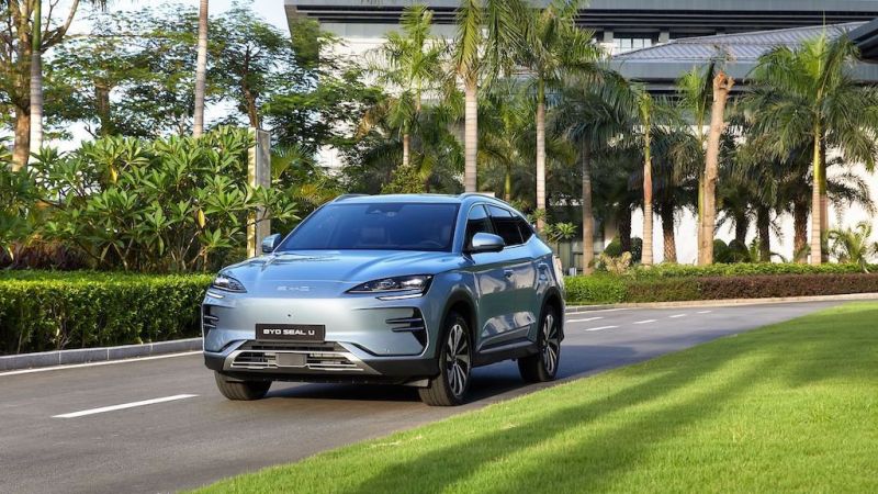 BYD zieht wieder an Tesla vorbei