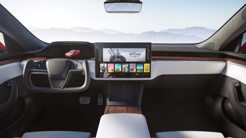 Ultra-futuristisches Interieur und Plaid+ Modell