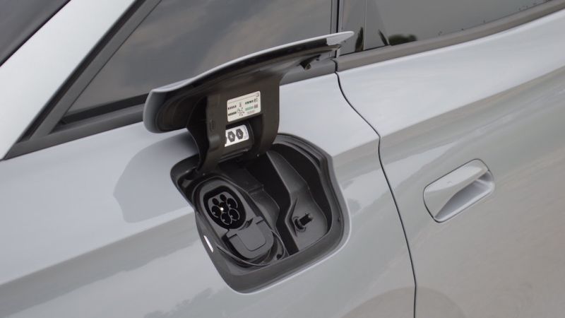 Zufrieden mit dem E-Auto
