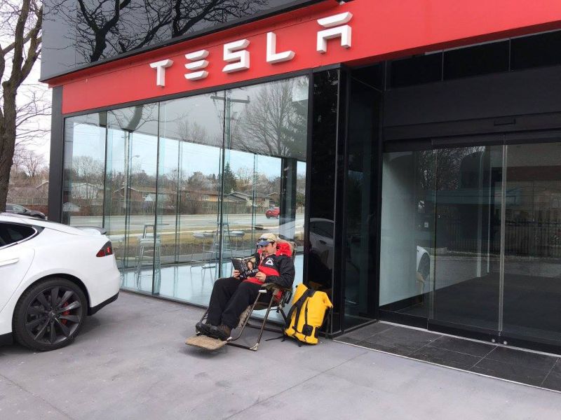  Hype um Model 3: Campen für Tesla