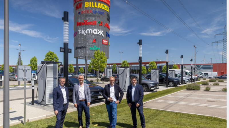 Mercedes-Benz: Erster Ladepark in Parndorf eröffnet 