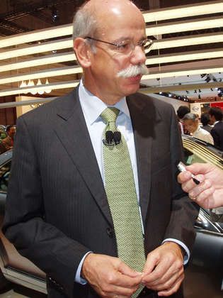  Harte Landung für Zetsche