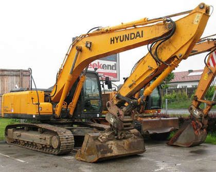  Bagger unterm Hammer