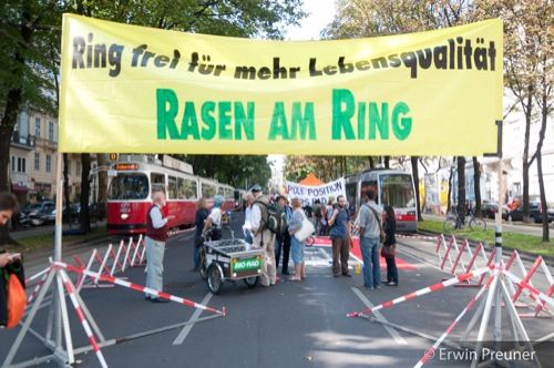  Straßensperren sorgen für Schadstoff-Explosion