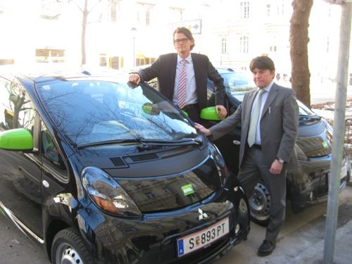  Rewe und Salzburg AG fahren auf  E-Cars ab