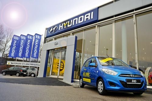  Urfahr: Lietz eröffnet neuen Hyundai-Schauraum