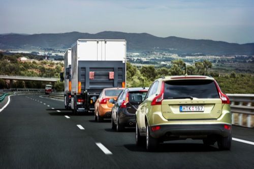  Nerven sparen, in der Kolonne fahren
