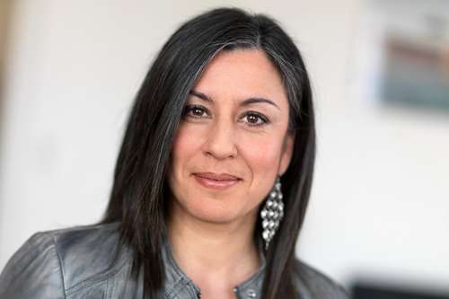  Sie hat doch ein Herz für Autos