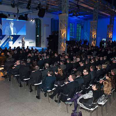  850 kamen zum Empfang