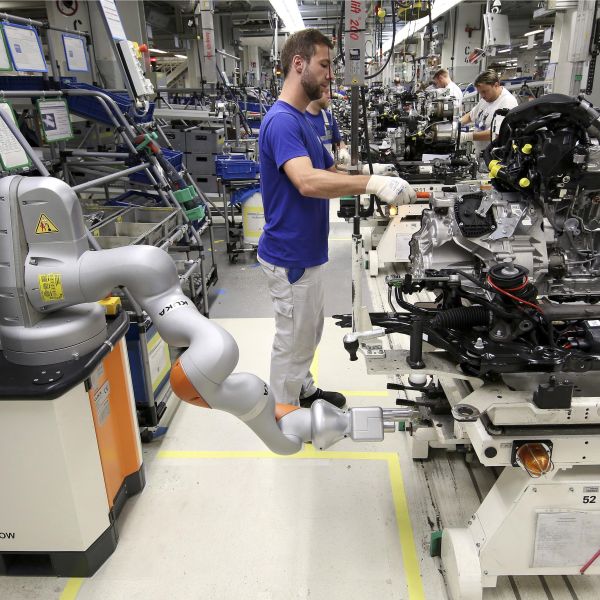  Mensch und Maschine im Gleichschritt