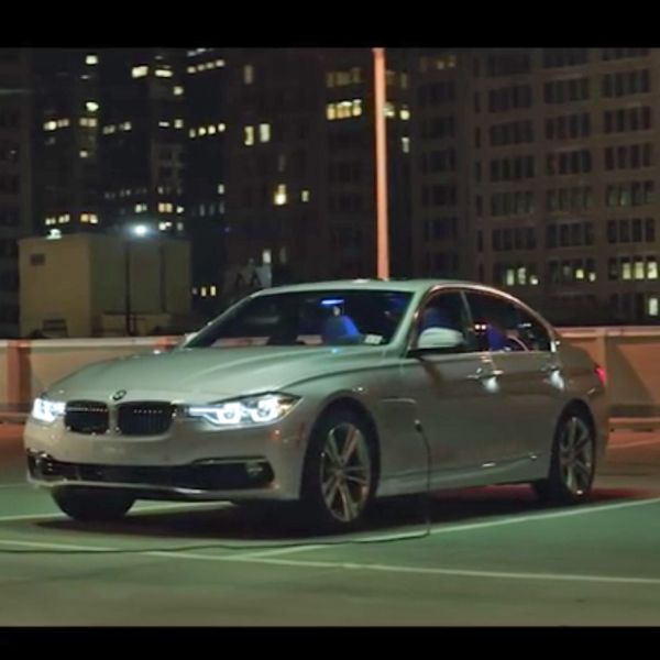  BMW vs. Tesla