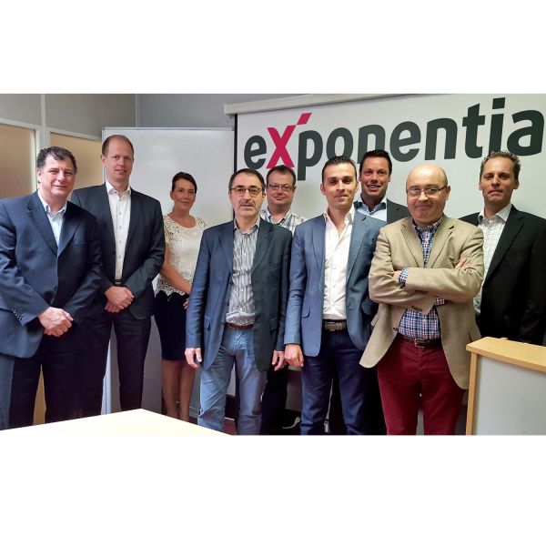  Neustart von „eXponentia“