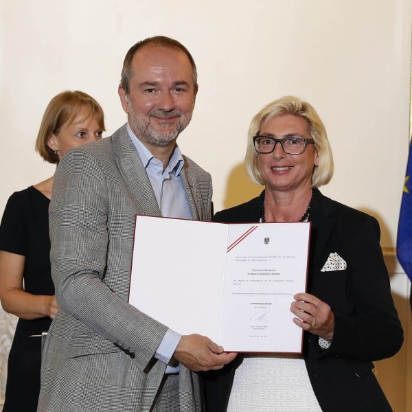  Stadler erhält Berufstitel