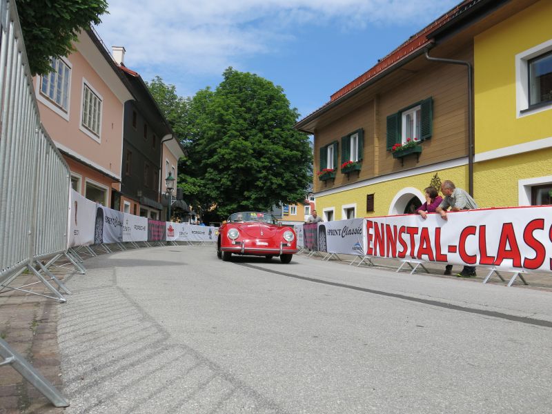  220 Oldtimer bei 25. Ennstal-Classic am Start
