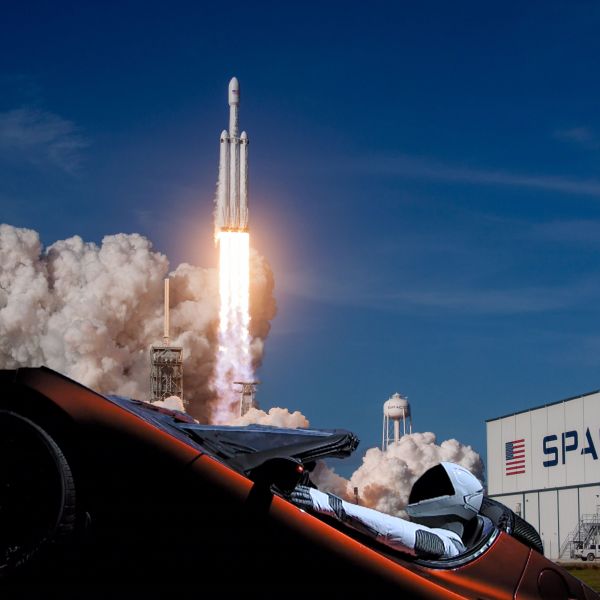  Darling, der Tesla fliegt zum Mars!