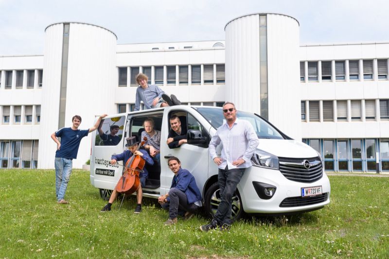  Tourbus für Buntspecht