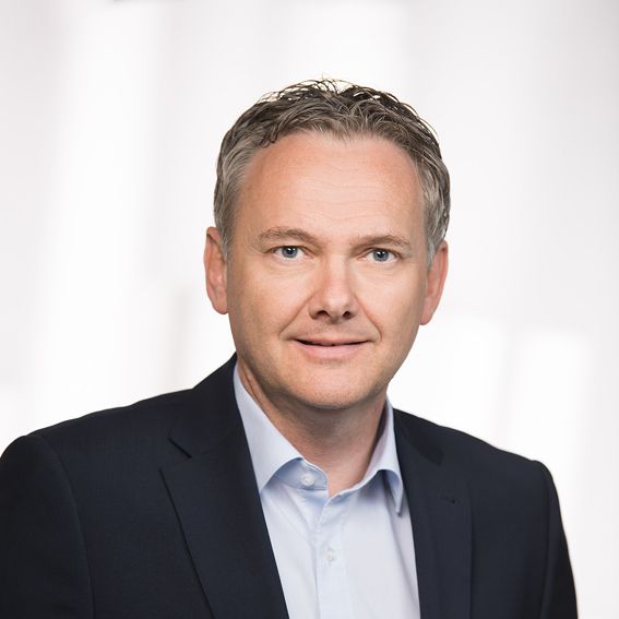  Neuer Reifen-Profi