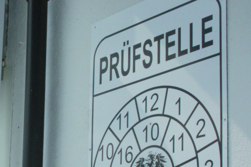  Staatsanwalt spart Rechtsanwalt