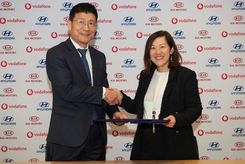  Hyundai und Vodafone besiegeln Partnerschaft