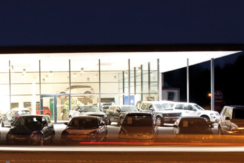  Jaguar Land Rover verliert Händler
