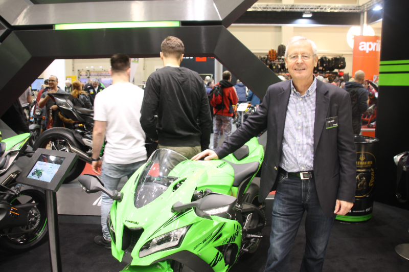  Huber übergibt Kawasaki-Import