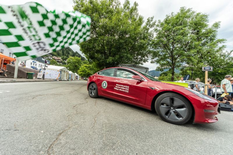  Elektro-Marathon an Zoe und Model 3