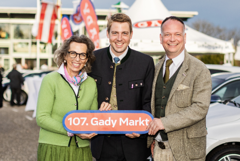  Auf zum Gady Markt!