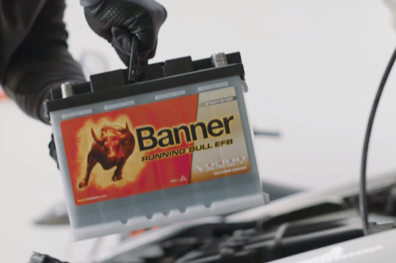  HOW TO Batterie wechseln