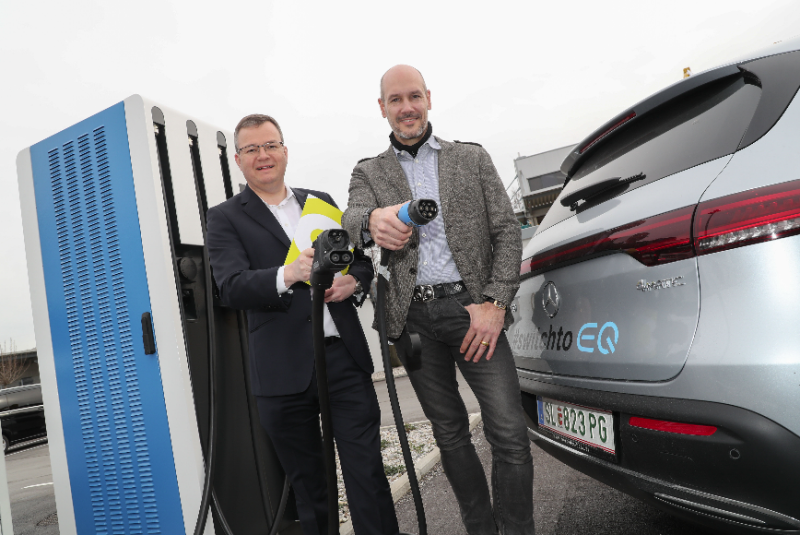  Smatrics: E-Mobilitätslösung für Mercedes-Benz 