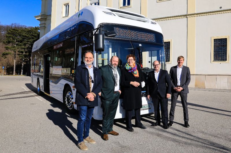  Wasserstoffbus bewährt sich im Linienverkehr