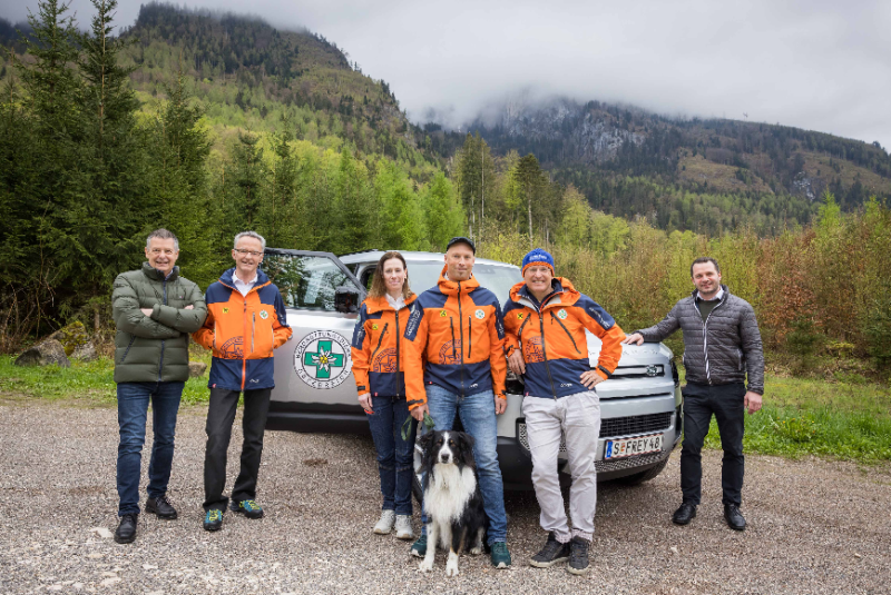  Neuer Land Rover Defender für die Salzburger Bergrettung