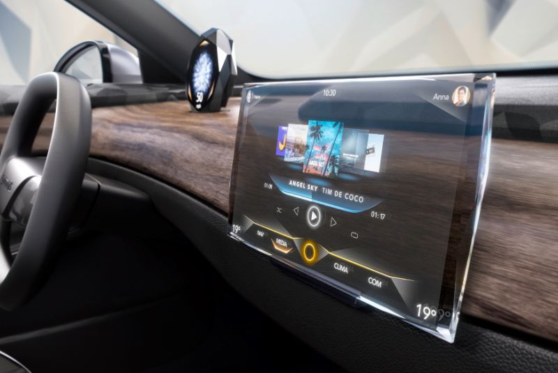  Continental: Weltweit erstes Automobildisplay in transparentem Swarovski Kristall 