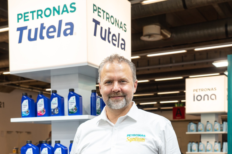  Fahrzeugbedarf kooperiert mit Petronas