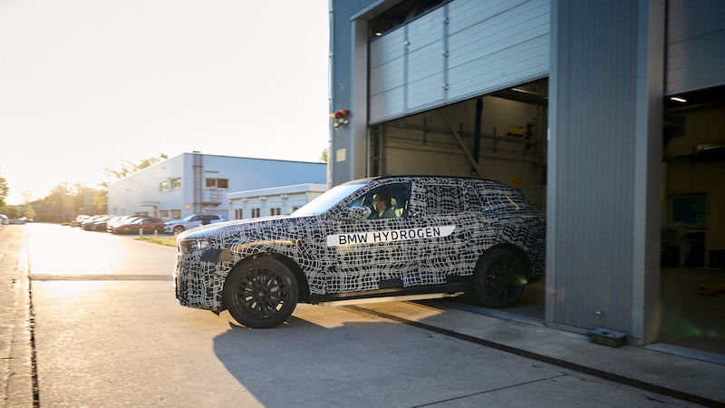 BMW: Der Wasserstoff-X5 kommt 2028