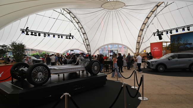 Chery gibt zum Start Familienfest